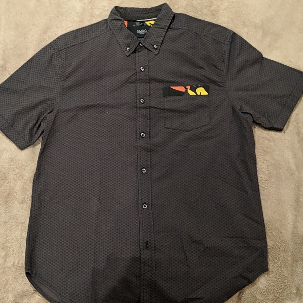Ambig short sleeve button up